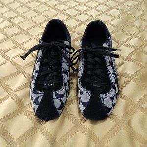 COACH BLACK & WHITE PATENT LEATHER & FABRIC 9 1/2
